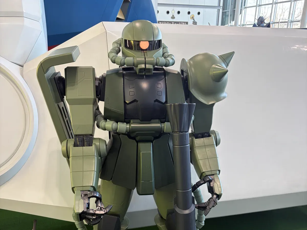 バンダイミュージアムのザク展示